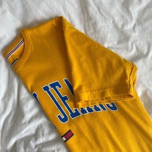 Tommy Hilfiger T-Shirt in mustard yellow